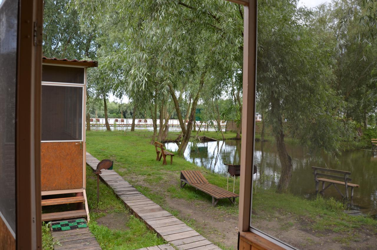 Pelican City Vylkove Luaran gambar